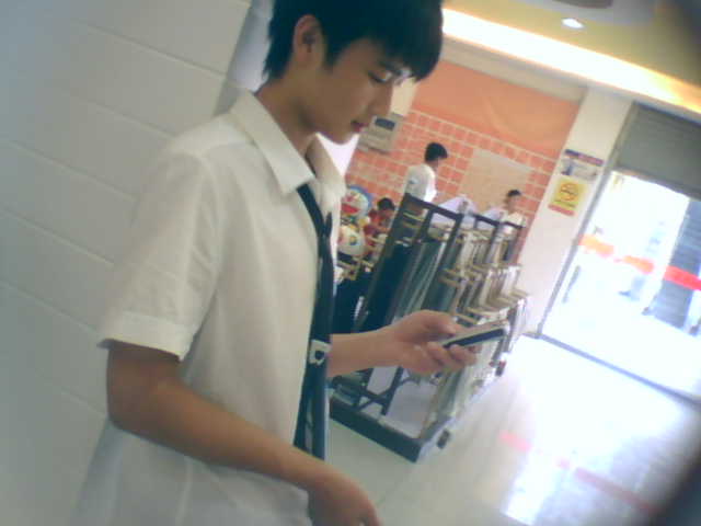 咔哇伊■家族帅哥